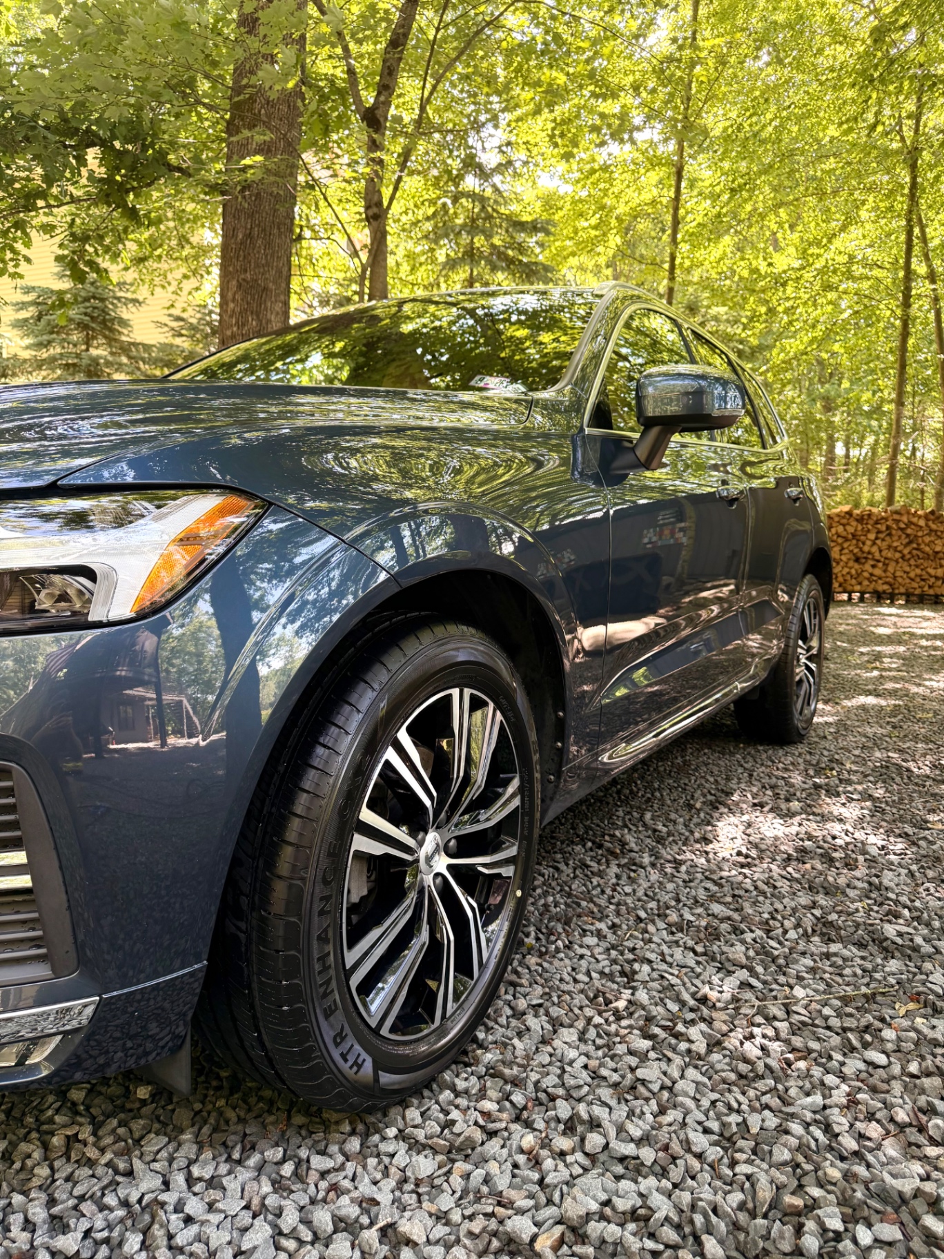Volvo XC60 side profile and wheel after detail